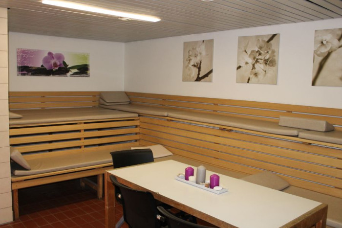 Aufenthaltsbereich - öffentliche Sauna Aufenthaltsbereich - öffentliche Sauna