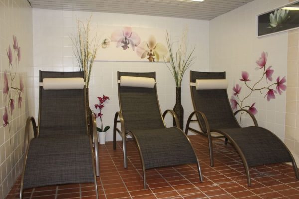 Liegebereich - öffentliche Sauna Liegebereich - öffentliche Sauna