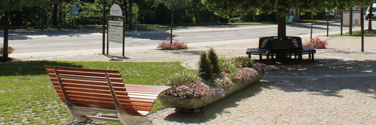 Dieses Bild zeigt den Dorfplatz der Gemeinde Munderfing.