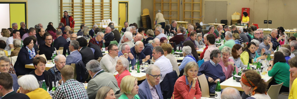 Dieses Bild zeigt Besucher/innen des Gemeindetages 2023.