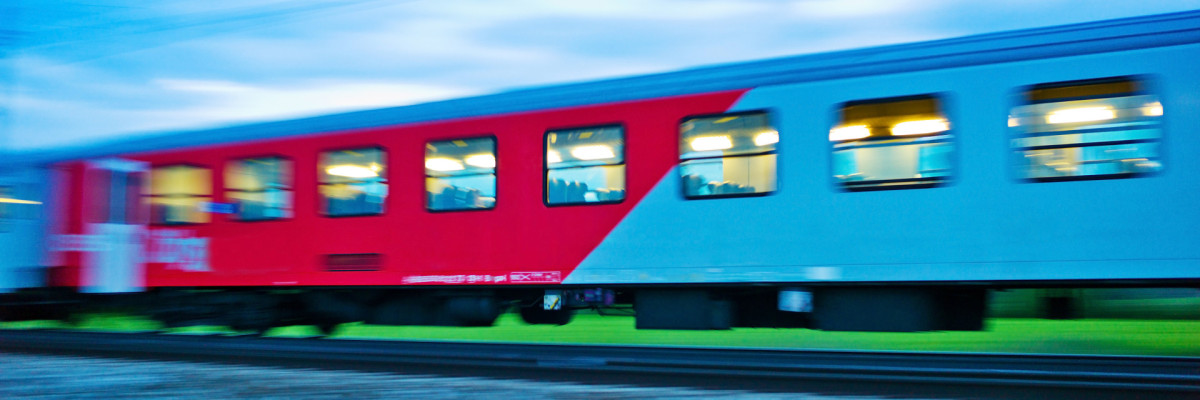 fahrender Zug
