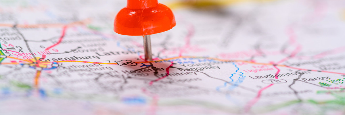 Landkarte mit Pinnnadel
