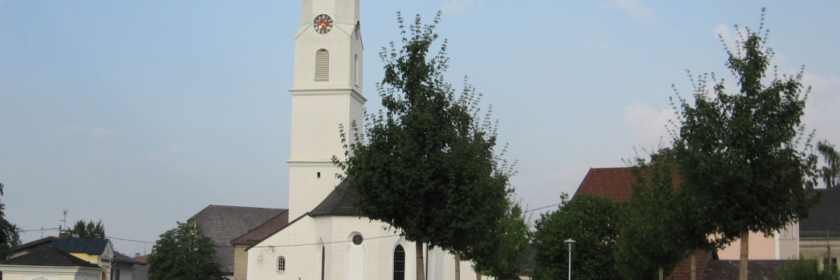 Friedhif und röm.-katholische Kirche Munderfing