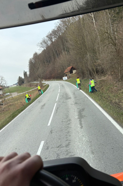 2fe26dcd-4267-4293-ba4a-adef38971c3b 2fe26dcd-4267-4293-ba4a-adef38971c3b