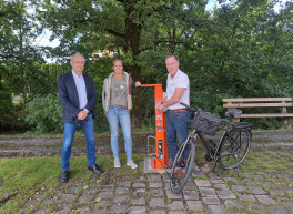 Fahrrad Servicestation am Dorfplatz Munderfing