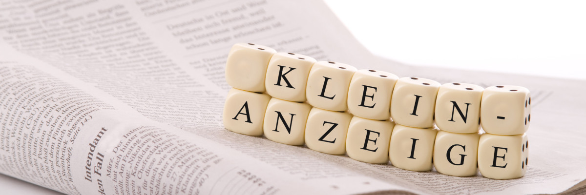 Würfel mit der Aufschrift Kleinanzeigen