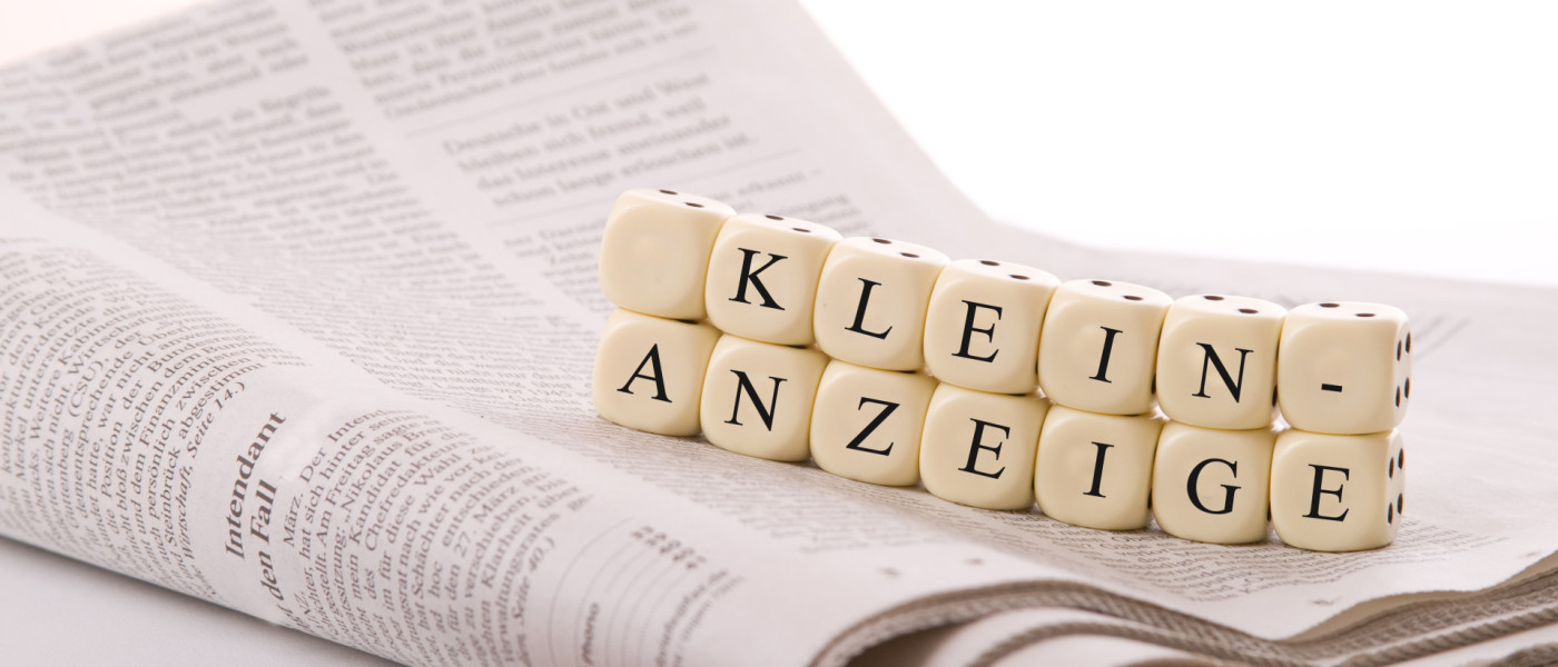 Würfel mit der Aufschrift Kleinanzeigen