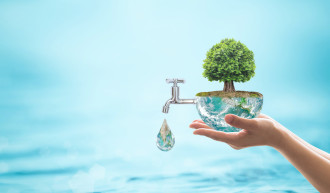 Wasserhahn aus Erde
